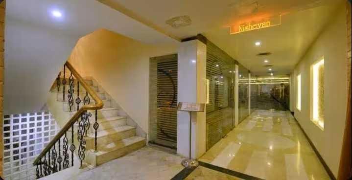 Palette Hotel Nisarga By Sunday Bhopal Exterior foto