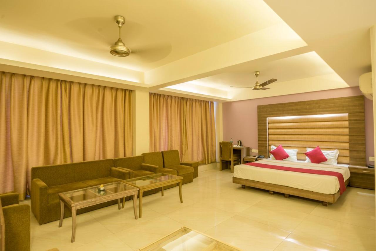 Palette Hotel Nisarga By Sunday Bhopal Exterior foto